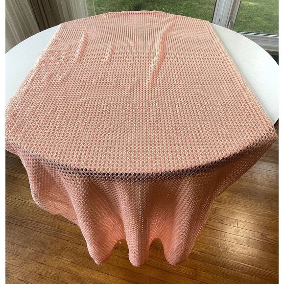 Vintage 1980s peach shower curtain, mesh open weave pattern, decorative panel - Picture 2 of 10